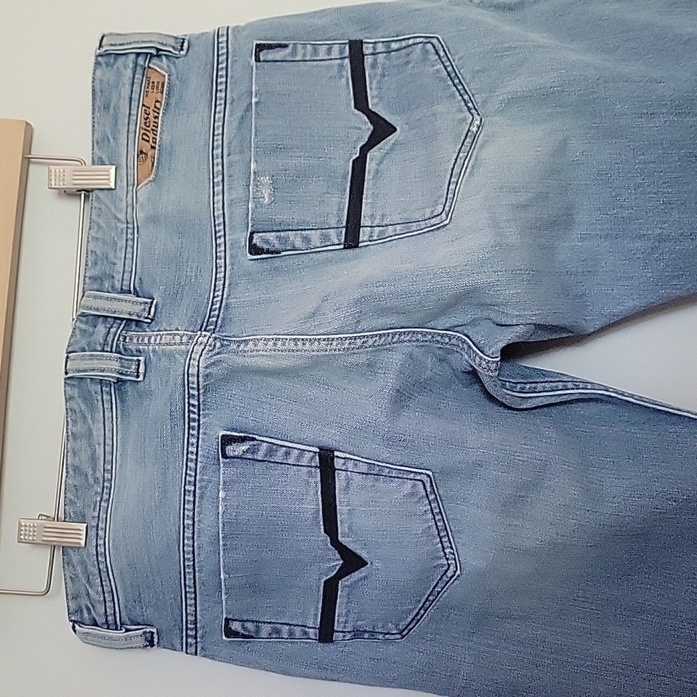 Diesel mens jeans straight leg 32x26